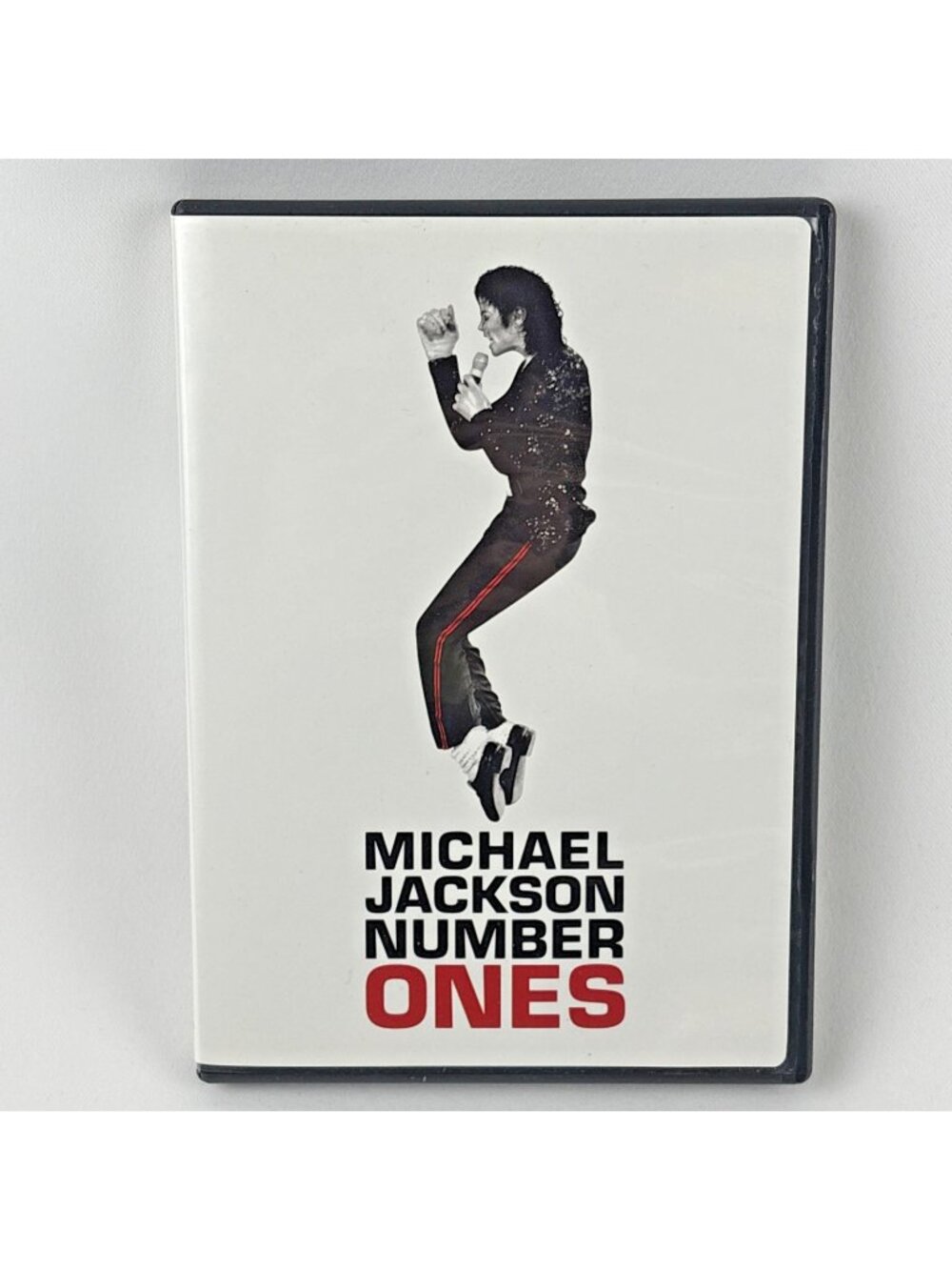 Michael Jackson: Number Ones DVD (15 Classic Music Videos) Tested